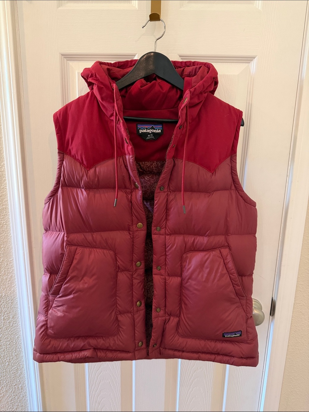 Patagonia Bivy down Hooded Quilted Vest in Deep Red XL